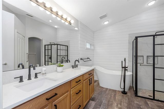 18836 MAISONS DRIVE, Lutz, FL 33558