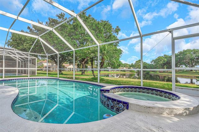 18836 MAISONS DRIVE, Lutz, FL 33558