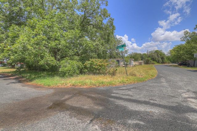 3002 Puebla DR, Del Valle, TX 78617