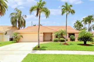9496 Sun Pointe Drive, Boynton Beach, FL 33437