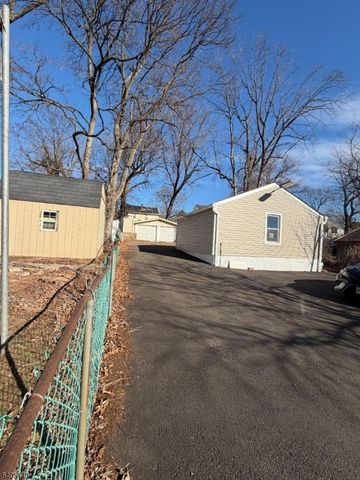 75 Hillside Ave, Hillside Twp., NJ 07205