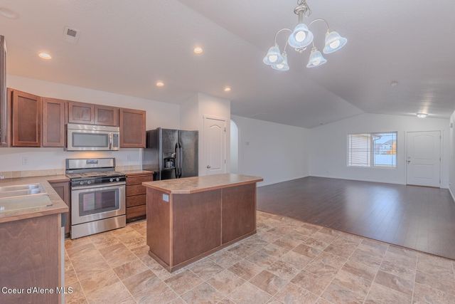 4662 W Tramore Dr, Coeur D'alene, ID 83815