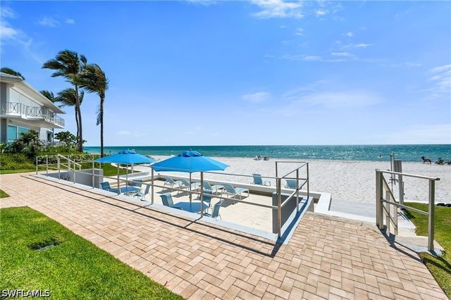 1851 Gulf Shore BLVD N 103, Naples, FL 34102