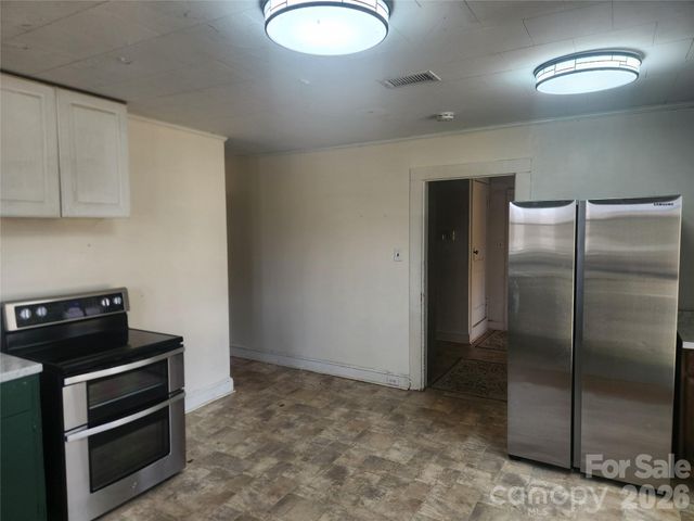 363 Center Church Road, Hiddenite, NC 28636