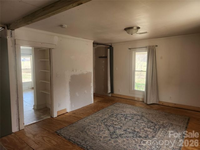 363 Center Church Road, Hiddenite, NC 28636