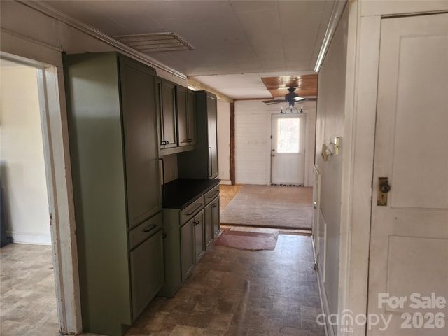 363 Center Church Road, Hiddenite, NC 28636