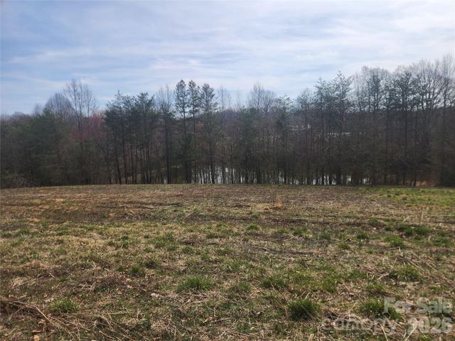 363 Center Church Road, Hiddenite, NC 28636