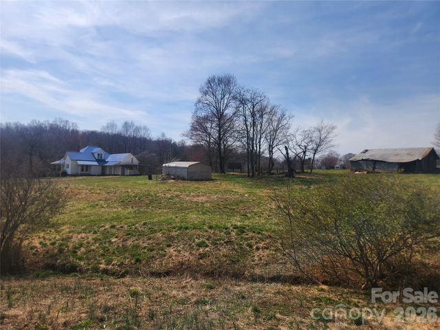 363 Center Church Road, Hiddenite, NC 28636