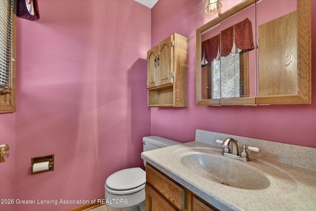 7225 Creekside Drive 37, Lansing, MI 48917