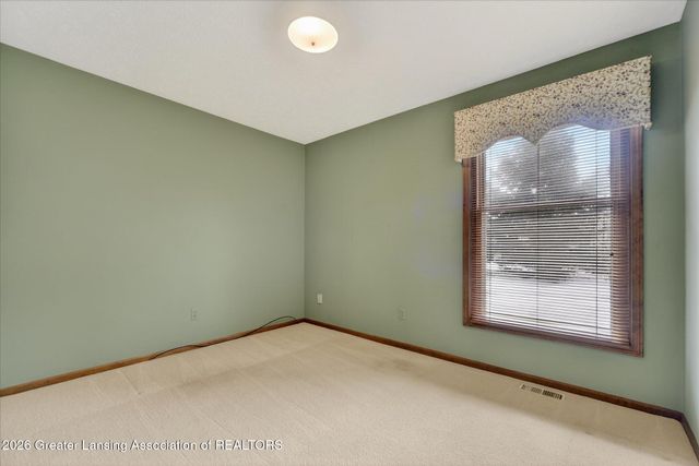 7225 Creekside Drive 37, Lansing, MI 48917