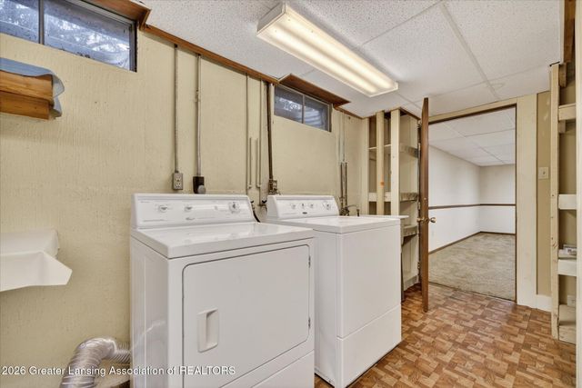 7225 Creekside Drive 37, Lansing, MI 48917