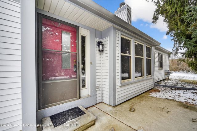 7225 Creekside Drive 37, Lansing, MI 48917