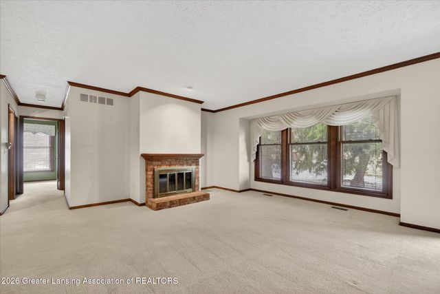 7225 Creekside Drive 37, Lansing, MI 48917