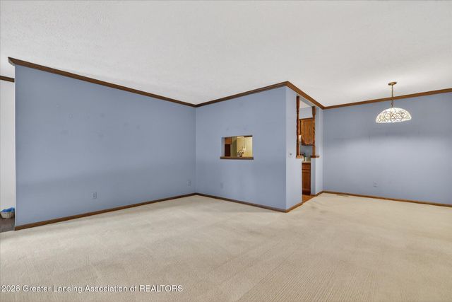 7225 Creekside Drive 37, Lansing, MI 48917