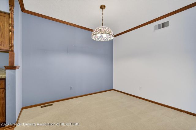 7225 Creekside Drive 37, Lansing, MI 48917