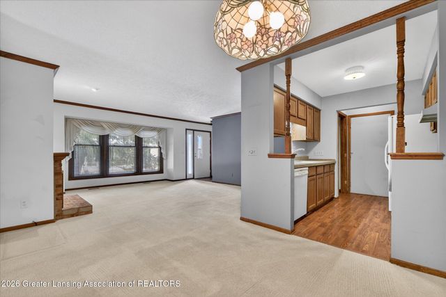 7225 Creekside Drive 37, Lansing, MI 48917