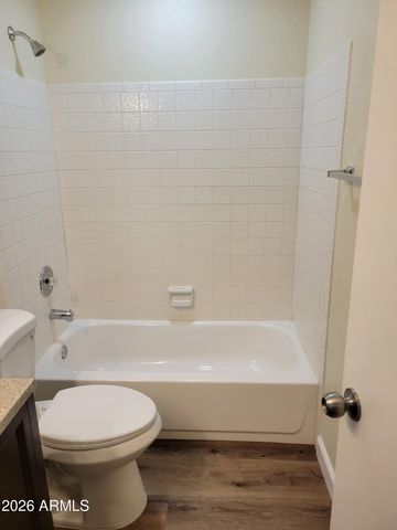 8888 N 47th Avenue 240, Glendale, AZ 85302