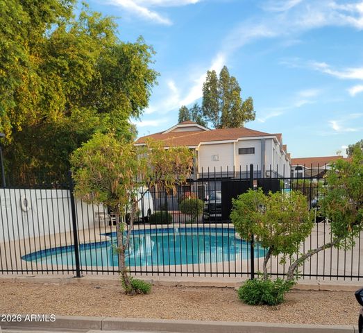 8888 N 47th Avenue 240, Glendale, AZ 85302