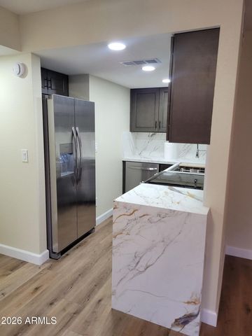 8888 N 47th Avenue 240, Glendale, AZ 85302