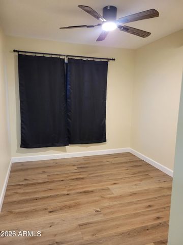 8888 N 47th Avenue 240, Glendale, AZ 85302