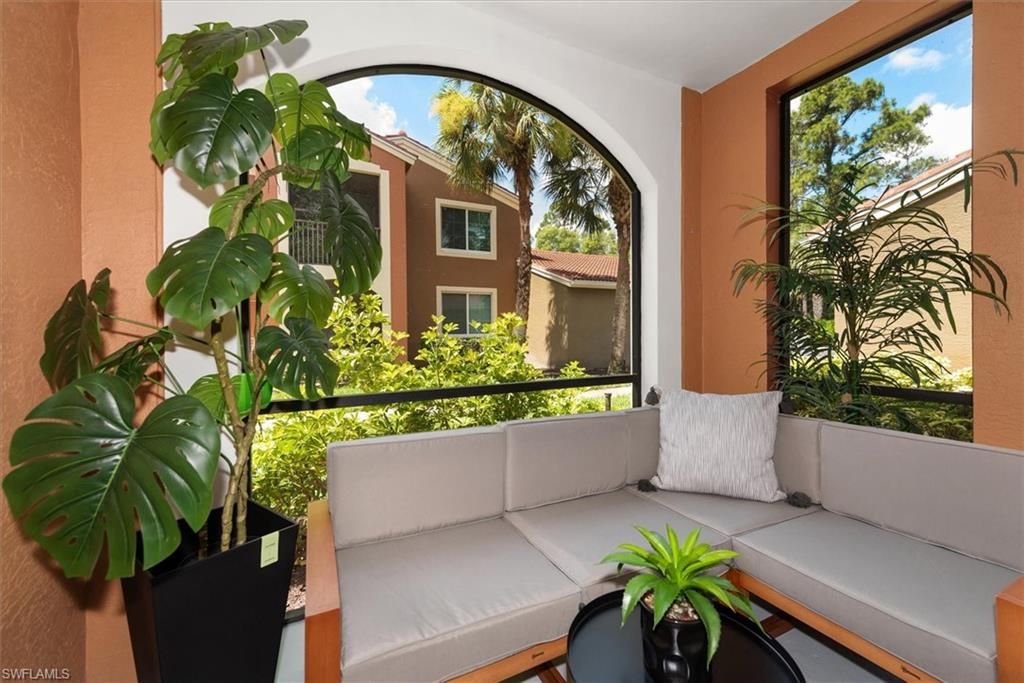 1170 Reserve WAY # 107, Naples, FL 34105