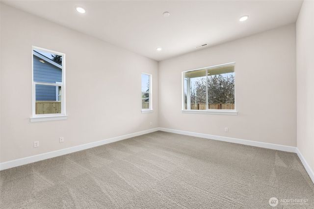 710 S Davis Street #106, Buckley, WA 98321