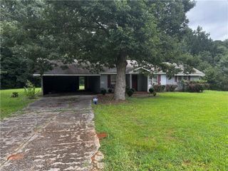 924 Garner Road SW, Lilburn, GA 30047