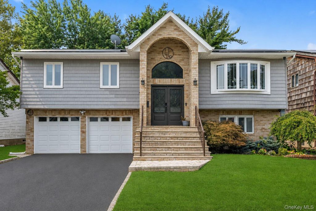 46 Valley Lane E, Valley Stream, NY 11581 — exterior