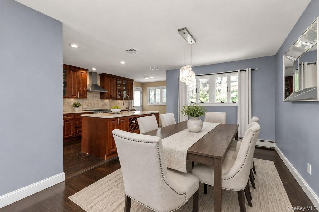 46 Valley Lane E, Valley Stream, NY 11581 — photo 5
