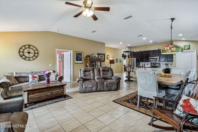 86636 SERENITY LAKE Court, Yulee, FL 32097