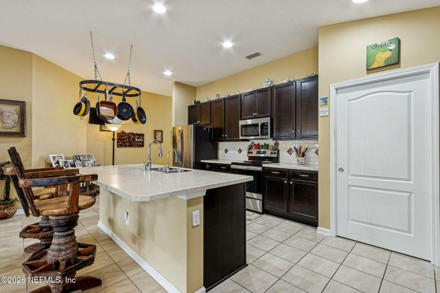 86636 SERENITY LAKE Court, Yulee, FL 32097