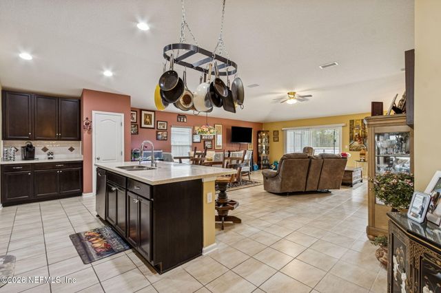 86636 SERENITY LAKE Court, Yulee, FL 32097