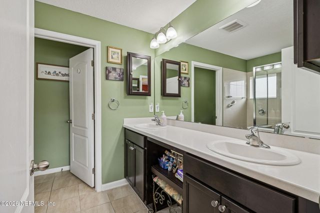 86636 SERENITY LAKE Court, Yulee, FL 32097