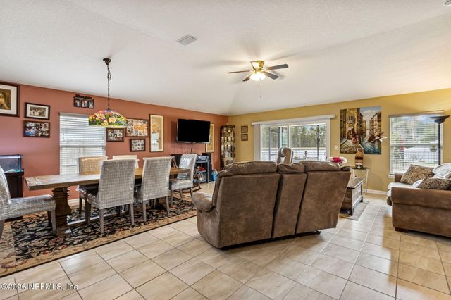 86636 SERENITY LAKE Court, Yulee, FL 32097