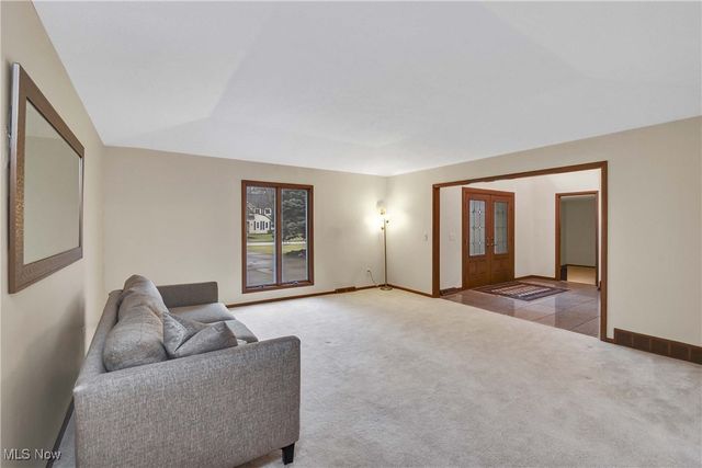 4397 Prestwick Crossing, Westlake, OH 44145