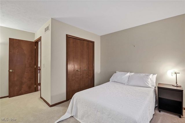 4397 Prestwick Crossing, Westlake, OH 44145