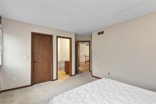 4397 Prestwick Crossing, Westlake, OH 44145