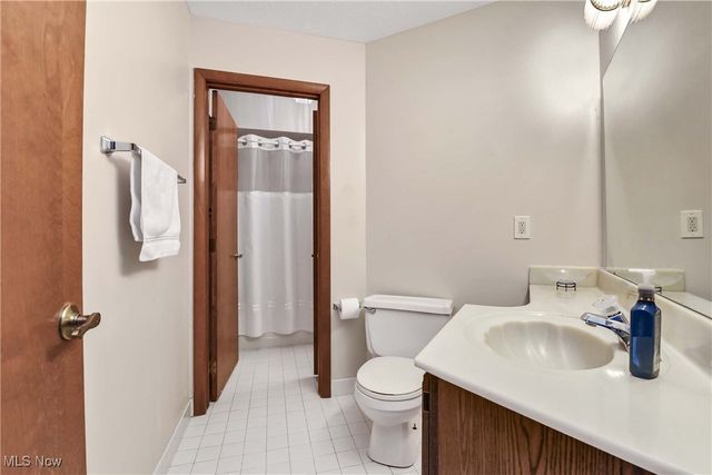 4397 Prestwick Crossing, Westlake, OH 44145