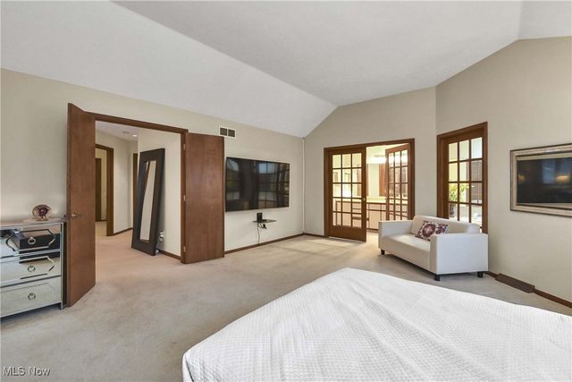 4397 Prestwick Crossing, Westlake, OH 44145