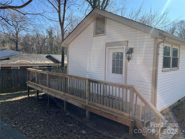 4241 Plato Circle, Charlotte, NC 28208