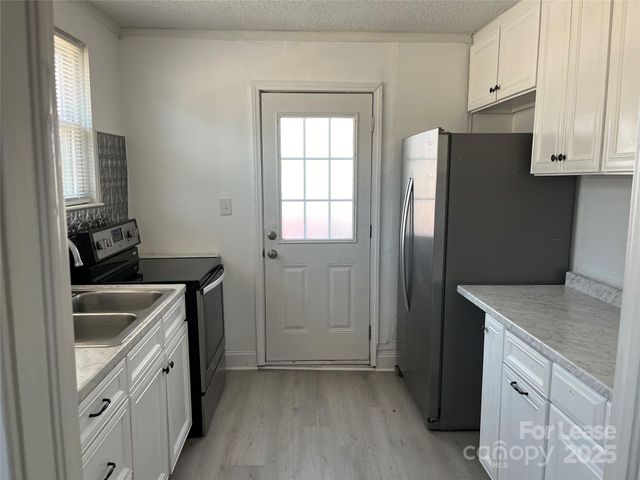 4241 Plato Circle, Charlotte, NC 28208