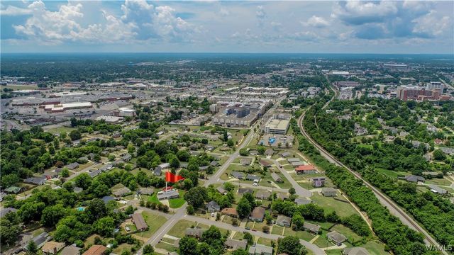 1415 13th Street E, Tuscaloosa, AL 35404