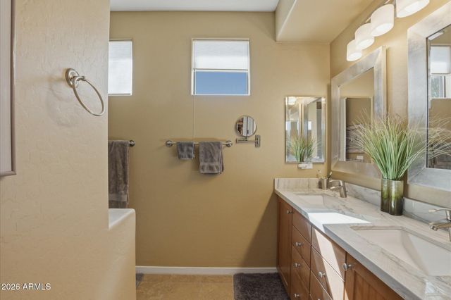 34457 N LEGEND TRAIL Parkway 1020, Scottsdale, AZ 85262