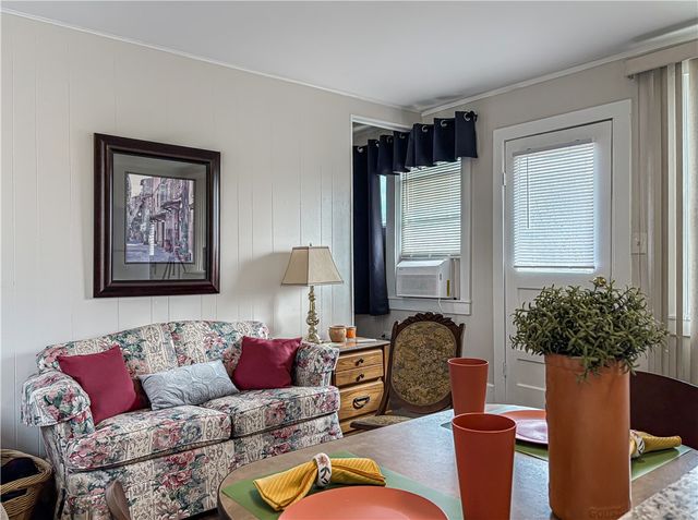 401 N College Street, Yellville, AR 72687