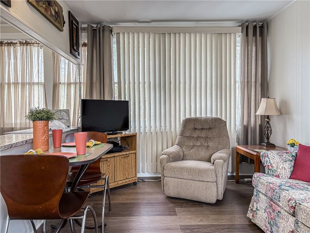 401 N College Street, Yellville, AR 72687