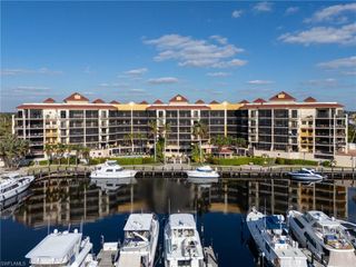 5702 Cape Harbour DR # 204, Cape Coral, FL 33914
