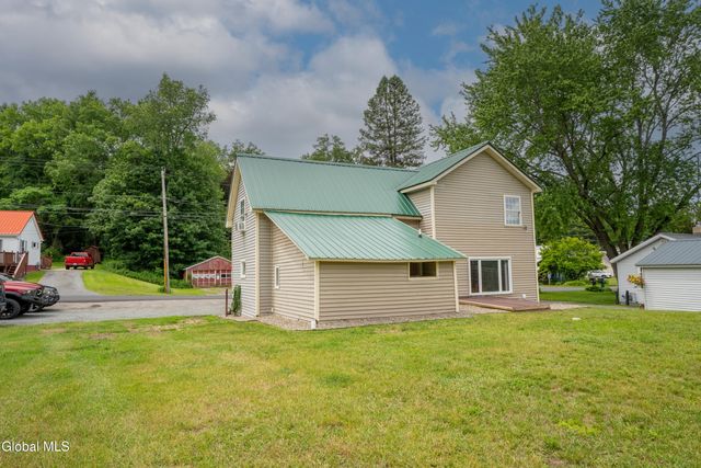 462 County Highway 122, Johnstown, NY 12078