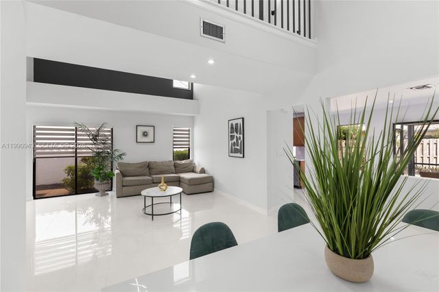 5535 Eton Ct, Boca Raton, FL 33486