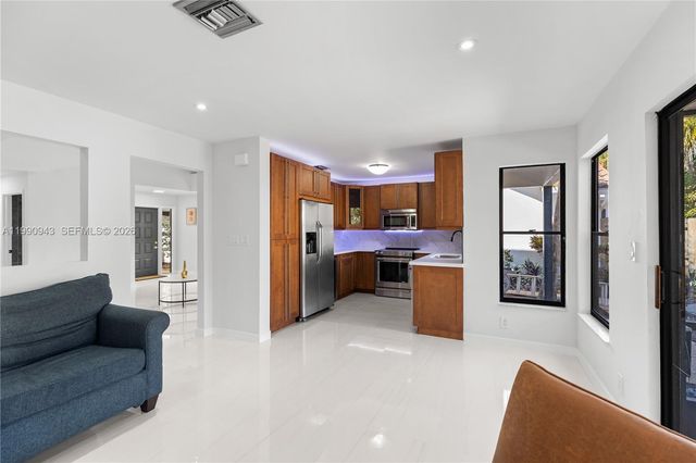 5535 Eton Ct, Boca Raton, FL 33486