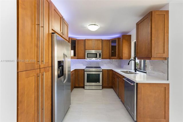 5535 Eton Ct, Boca Raton, FL 33486